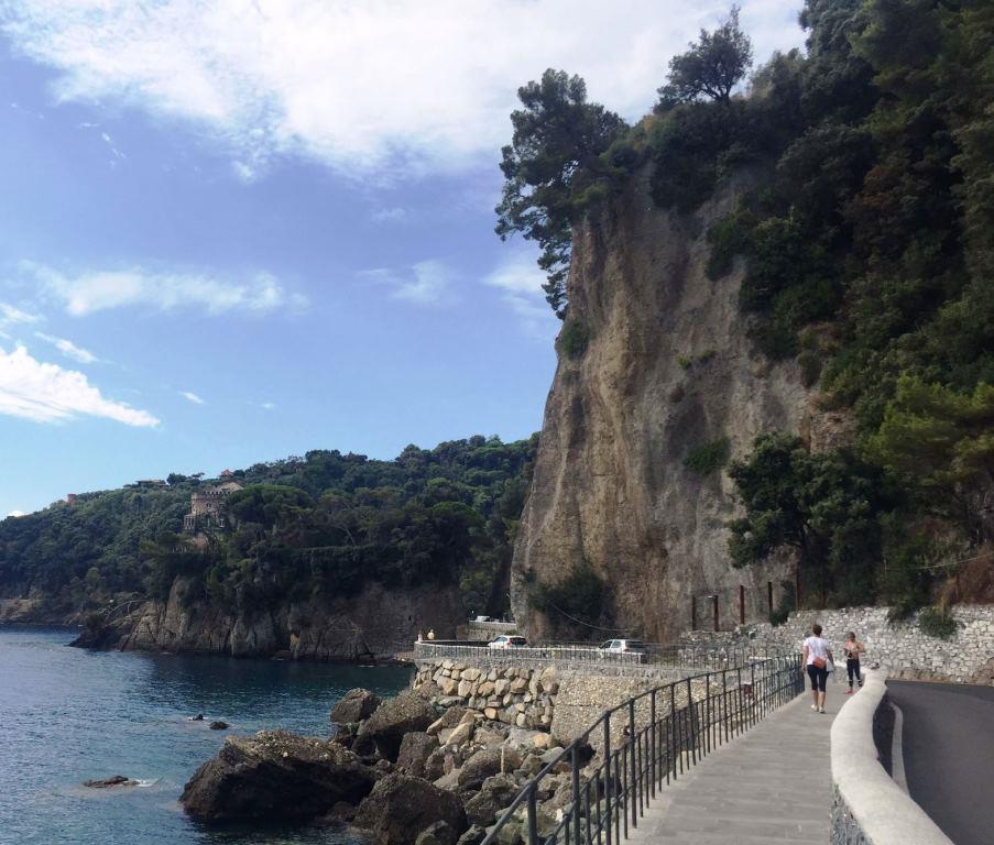 Liguria cliff walkway - enlarge